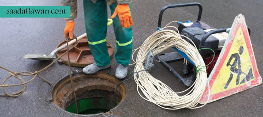 لایروبی منهول فاضلاب شهری