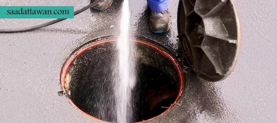 شست شوی منهول فاضلاب با آب 